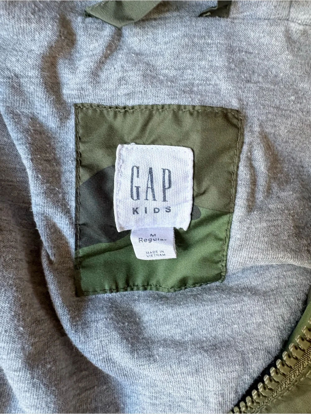 GAP Kids Camo Hooded Windbreaker - Green size M